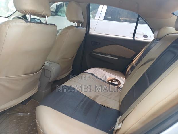 Toyota Belta 2007 Silver