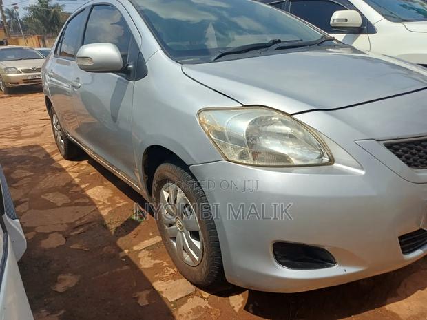 Toyota Belta 2007 Silver