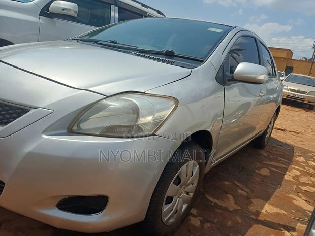 Toyota Belta 2007 Silver