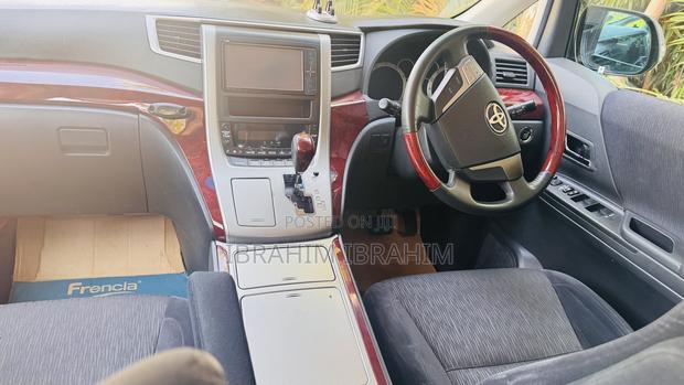 Toyota Alphard 2010 Gray