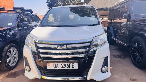 Toyota Noah 2016 White