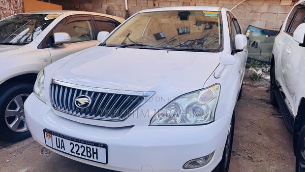 Toyota Harrier 2010 White