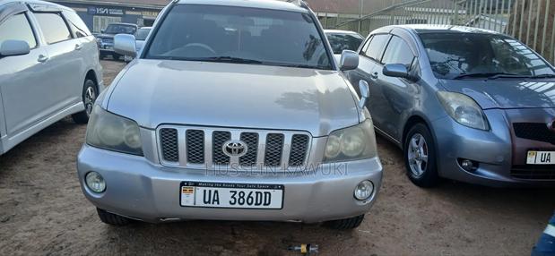 Toyota Kluger 2006 Silver