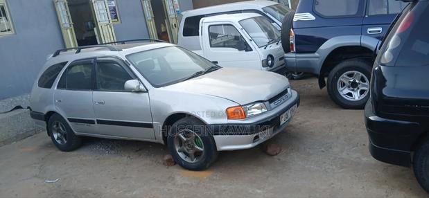 Toyota Carib 2000 Silver