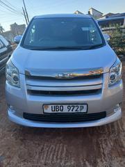 Toyota Noah 2009 Silver for sale