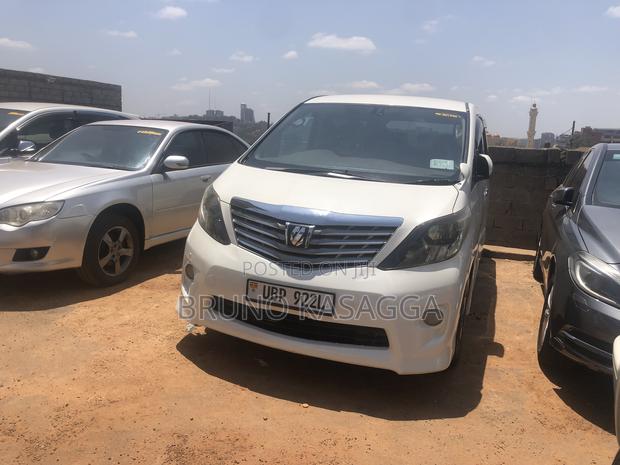 Toyota Alphard 2010 White