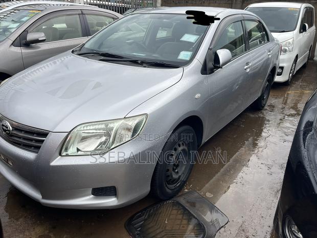 Toyota Axio 2013 Silver