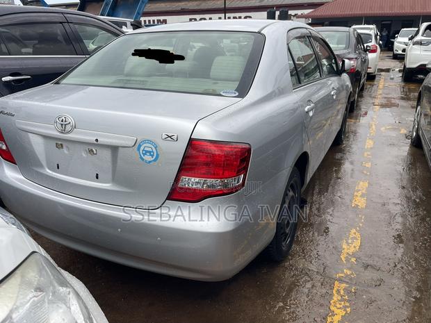 Toyota Axio 2013 Silver