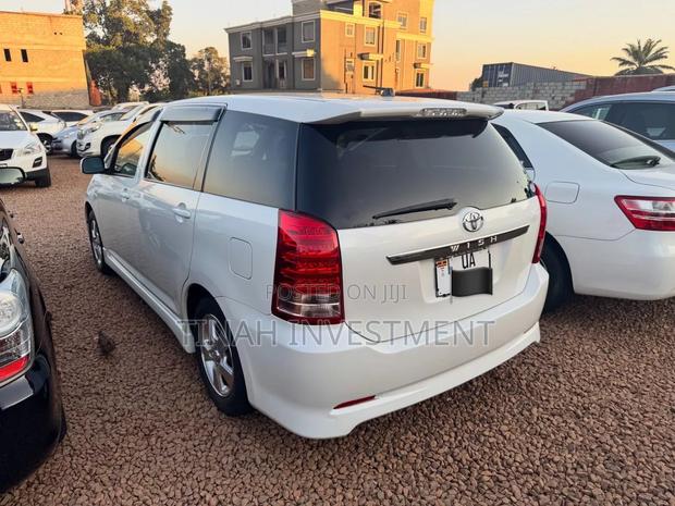 Toyota Wish 2008 White