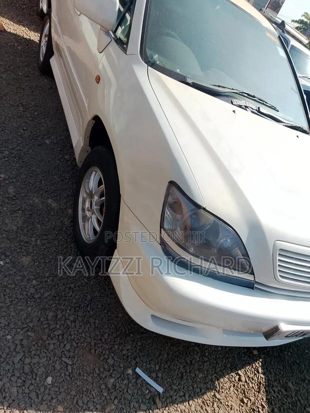 Toyota Harrier 2000 White
