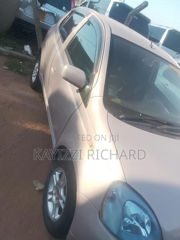 Toyota Vitz 2002 Purple