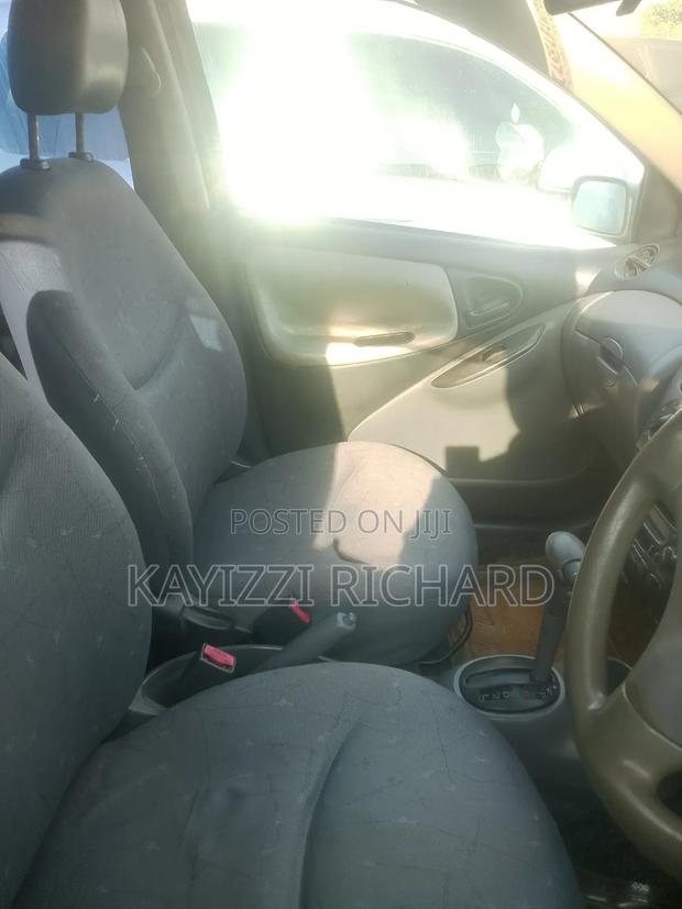Toyota Vitz 2002 Purple