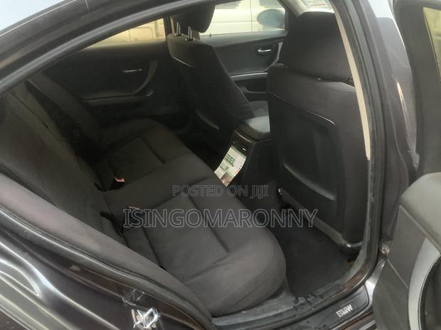 BMW 320i Sedan RWD 2013 Gray