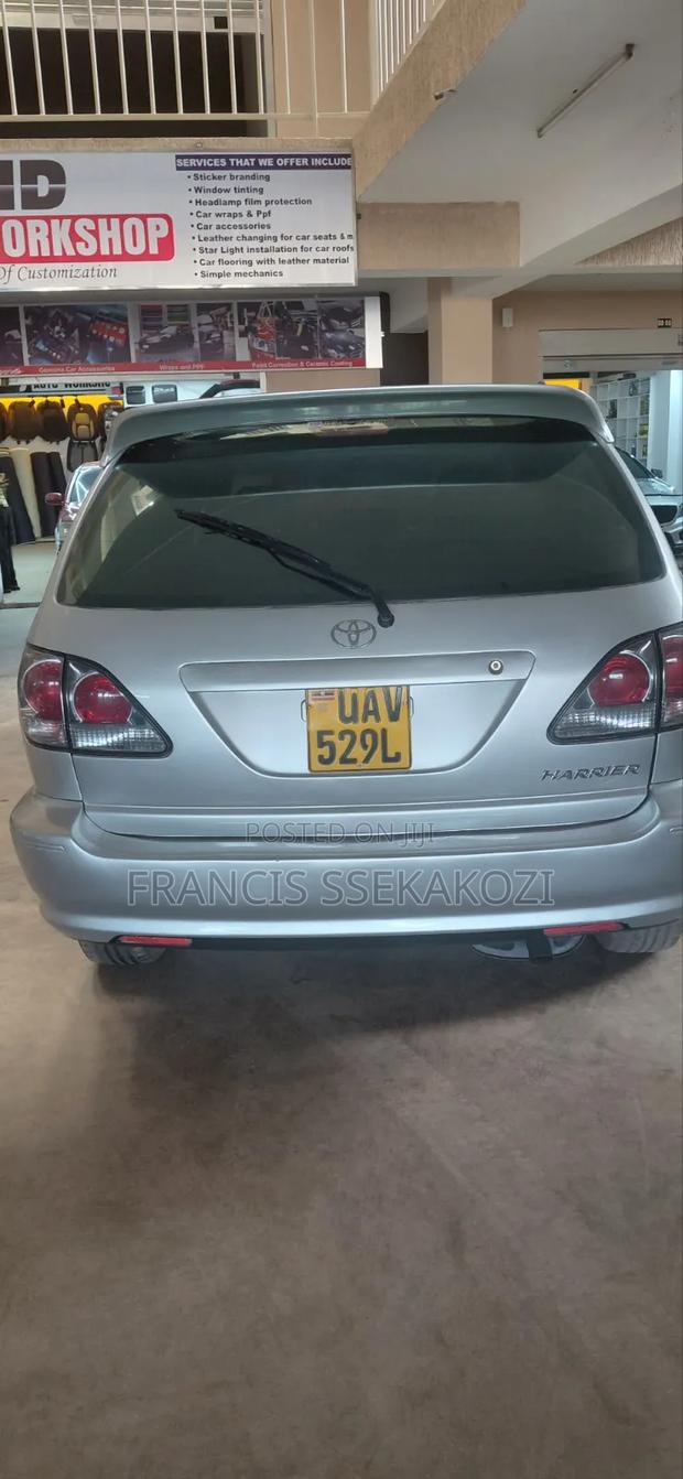 Toyota Harrier 2002 Silver