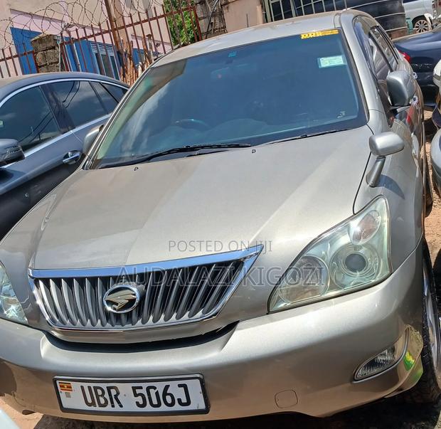 Toyota Harrier 2010 Silver