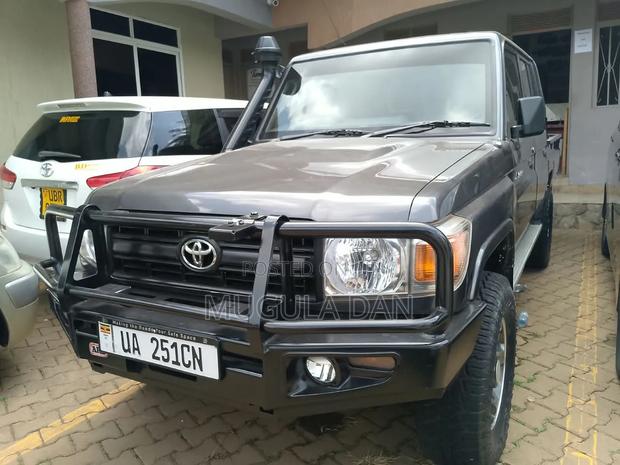 Toyota 4-Runner TRD Off Road 4dr 4x4 (4.0L 6cyl 5A) 2017 Green