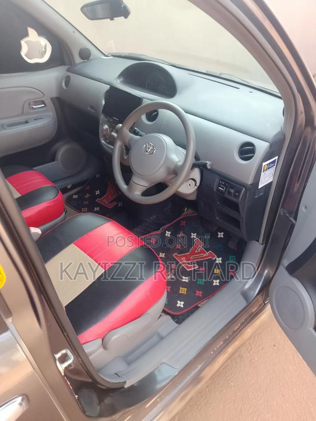 Toyota Sienta 2007 Black
