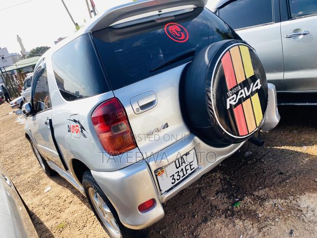 Toyota RAV4 2002