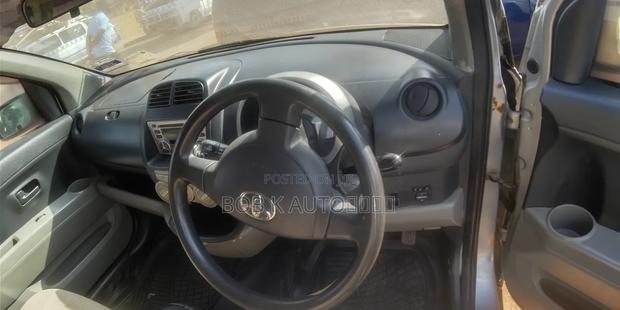 Toyota Passo 2006 Silver