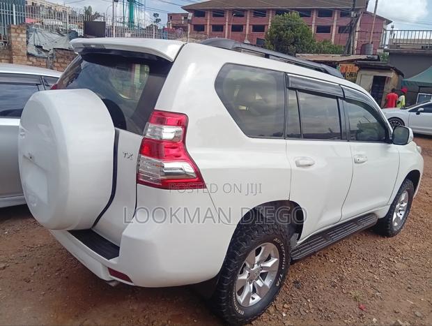 Toyota Land Cruiser Prado 2010 White