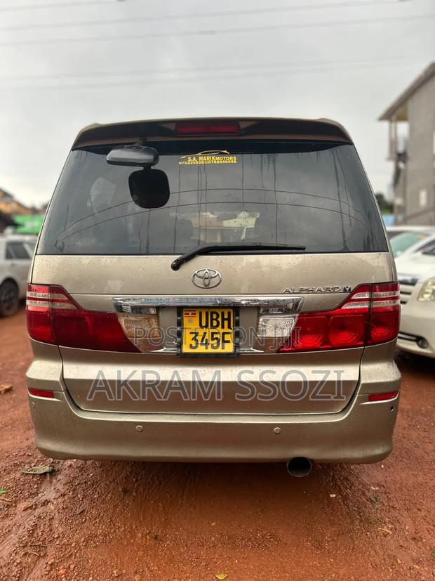 Toyota Alphard 2006