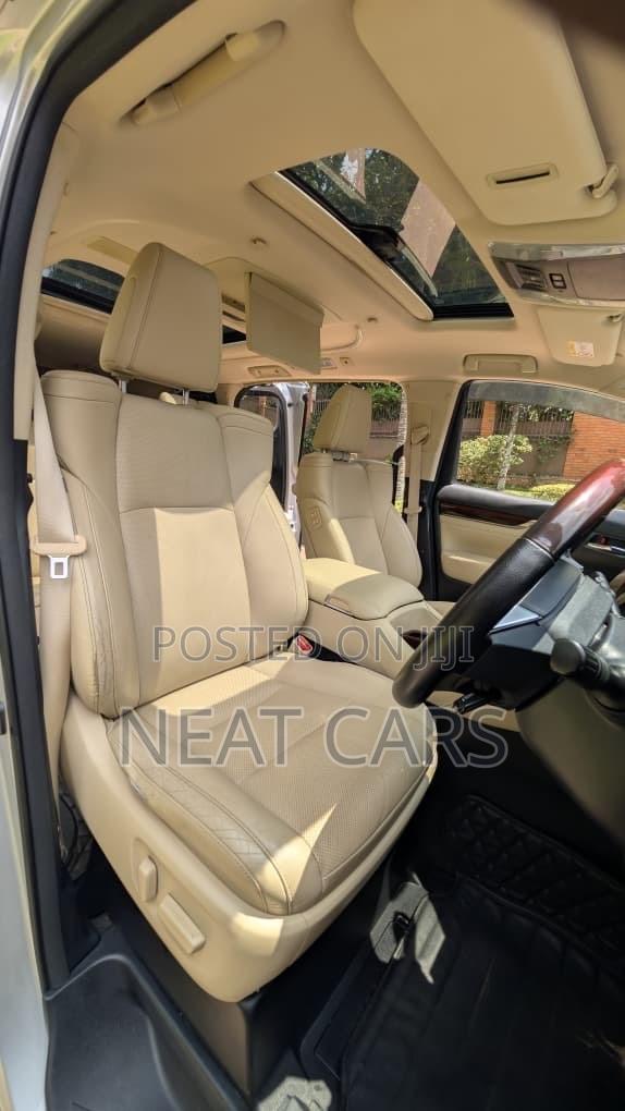 Toyota Alphard 2017 Silver