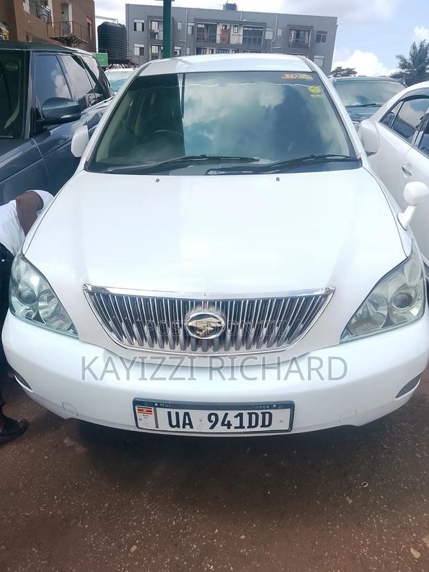 Toyota Harrier 2006 White