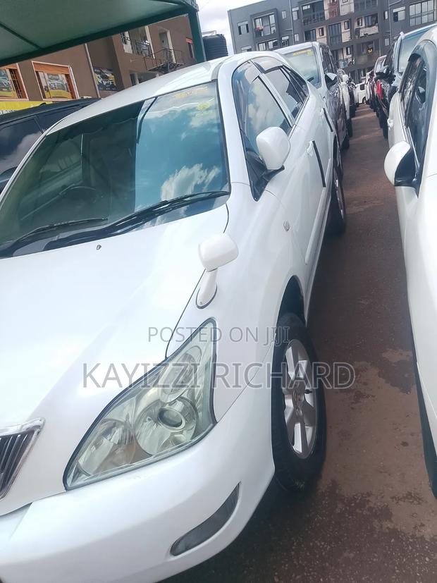 Toyota Harrier 2006 White