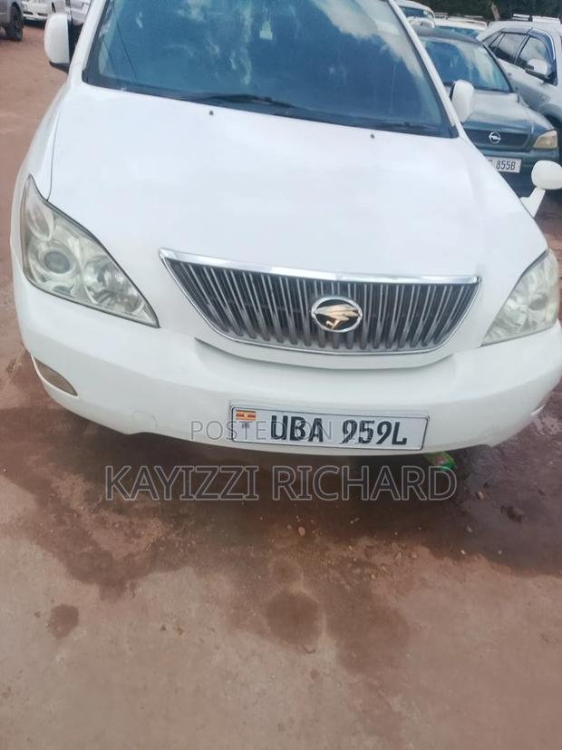 Toyota Harrier 2003 White