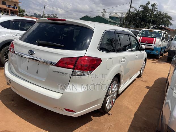 Subaru Legacy 2012 White
