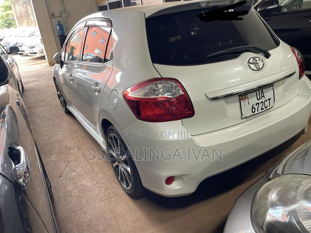 Toyota Auris 2012 White