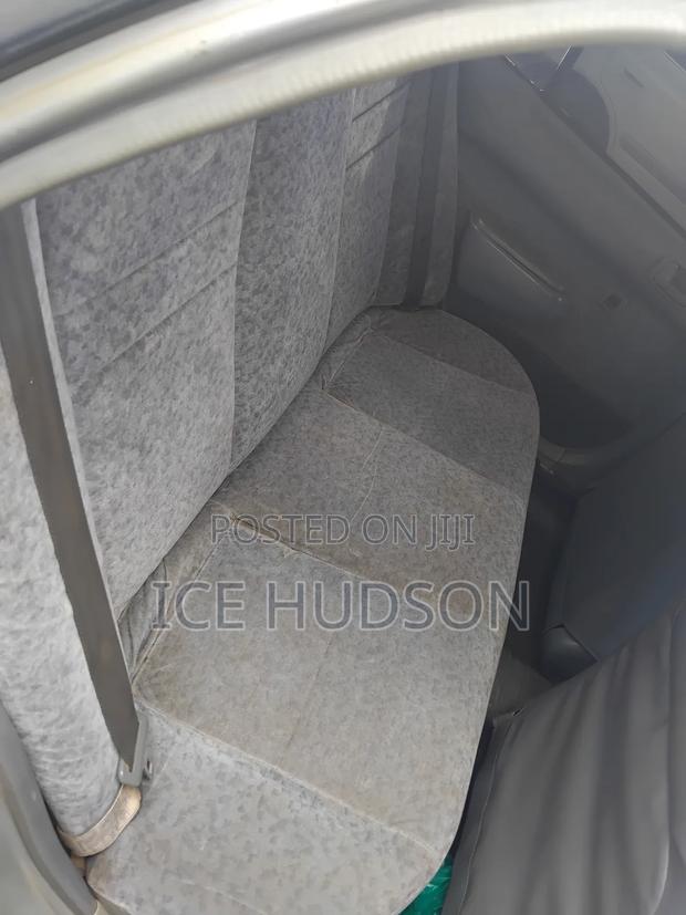 Toyota Corolla 2001 Silver