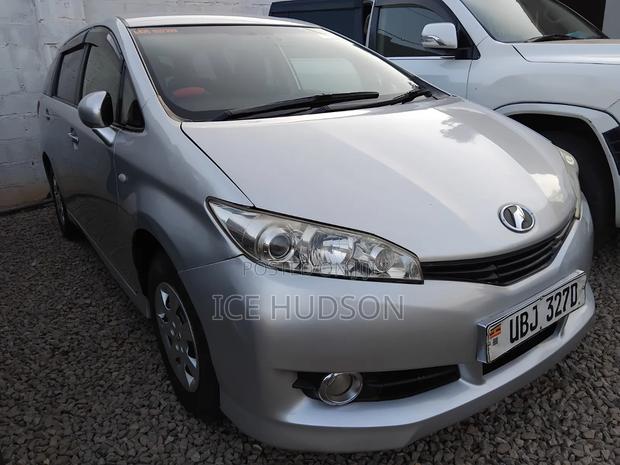 Toyota Wish 2012 Teal