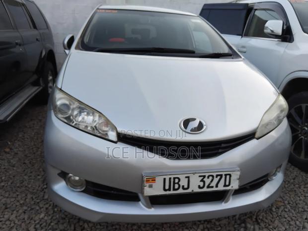Toyota Wish 2012 Teal