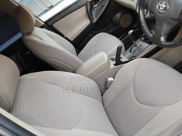 Toyota Vanguard 2013 Black
