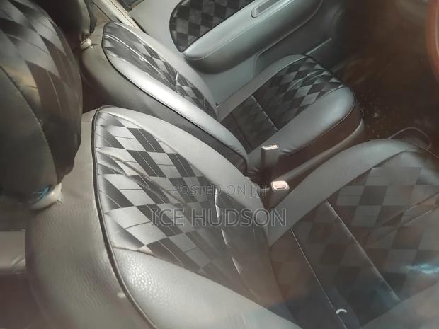 Toyota Sienta 2006 Ivory