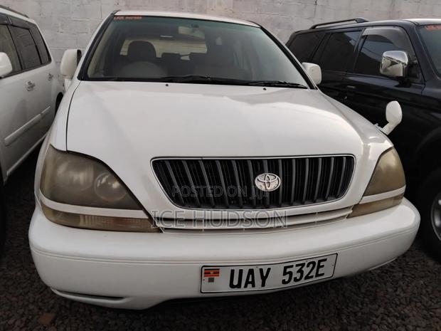 Toyota Harrier 2001 Pearl