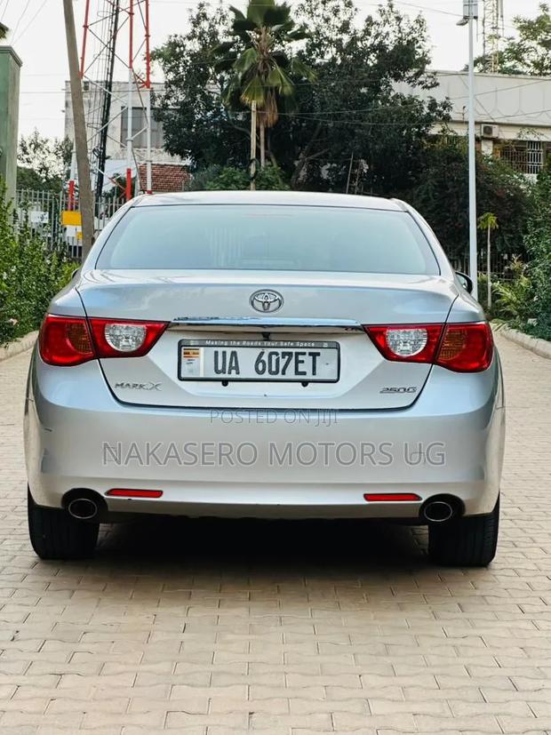 Toyota Mark X 2011 Silver