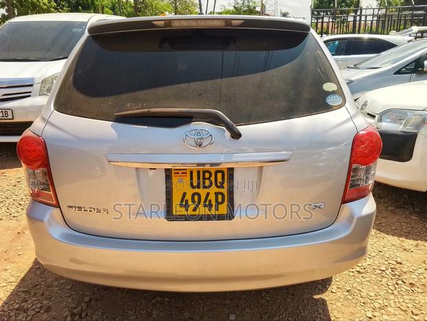 Toyota Corolla Fielder 2010 Silver