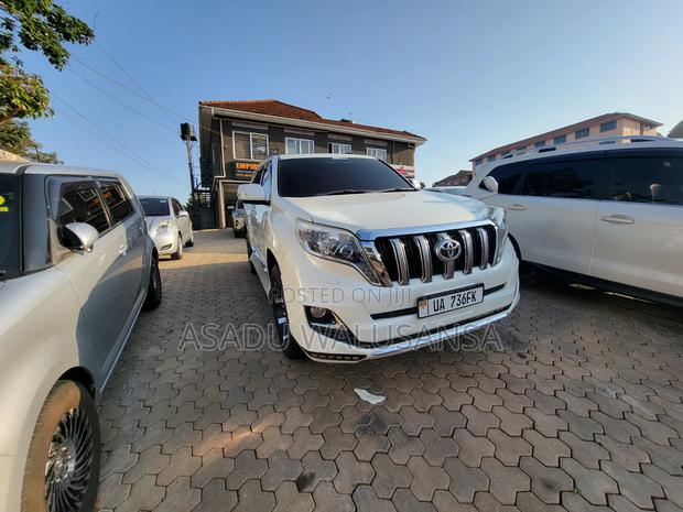 Toyota Land Cruiser Prado 2017 Black