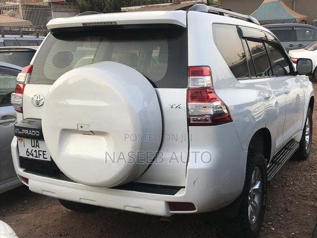 Toyota Land Cruiser Prado 2011 White