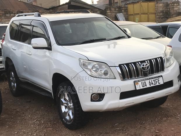 Toyota Land Cruiser Prado 2011 White