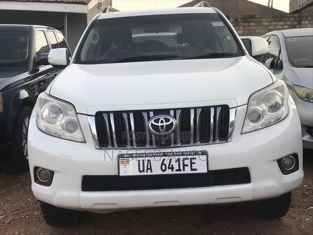 Toyota Land Cruiser Prado 2011 White