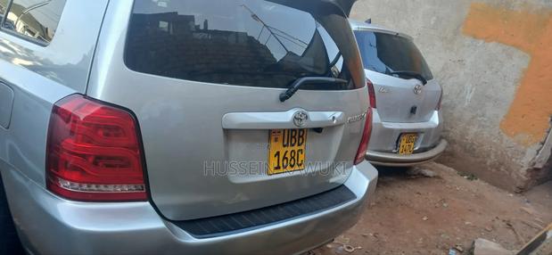 Toyota Kluger 2007 Silver