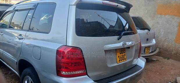 Toyota Kluger 2007 Silver