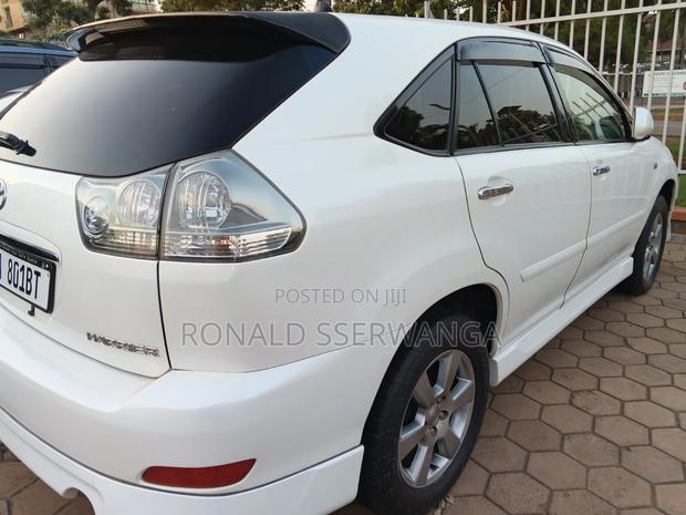 Toyota Harrier 2009 White