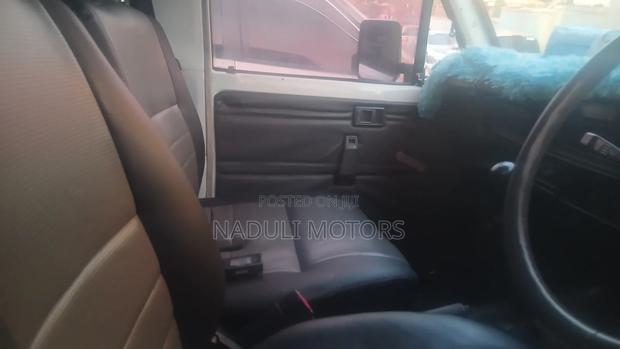 Toyota Land Cruiser 2007 White
