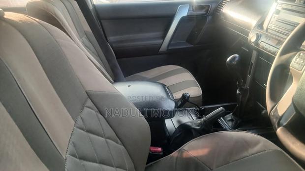 Toyota Land Cruiser Prado 2016 White