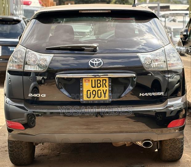 Toyota Harrier 2.4 2012 Black