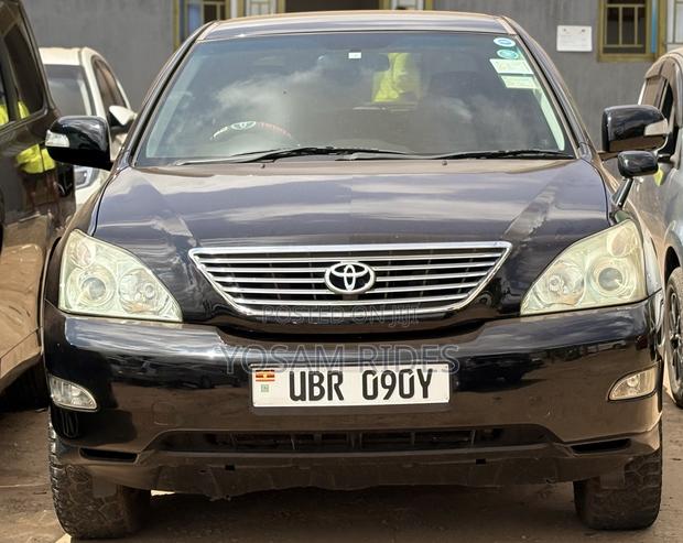 Toyota Harrier 2.4 2012 Black